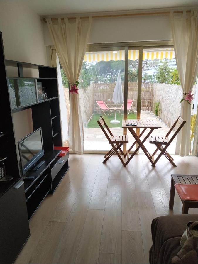 Studio Rez De Jardin Marina Baie Des Anges Villeneuve-Loubet Luaran gambar