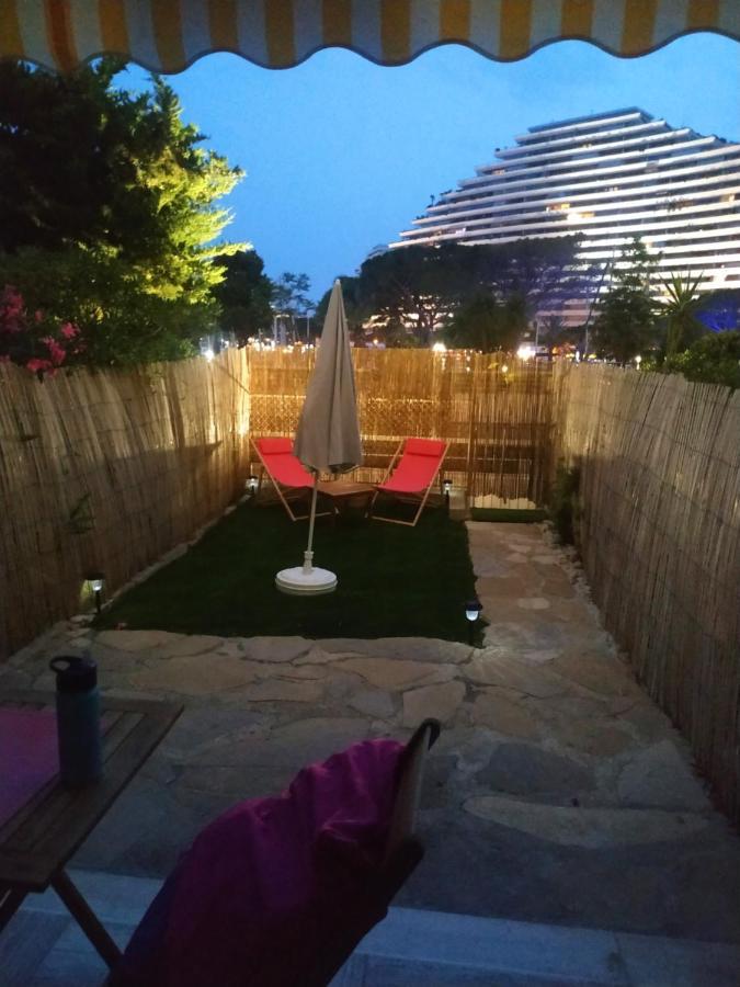 Studio Rez De Jardin Marina Baie Des Anges Villeneuve-Loubet Luaran gambar