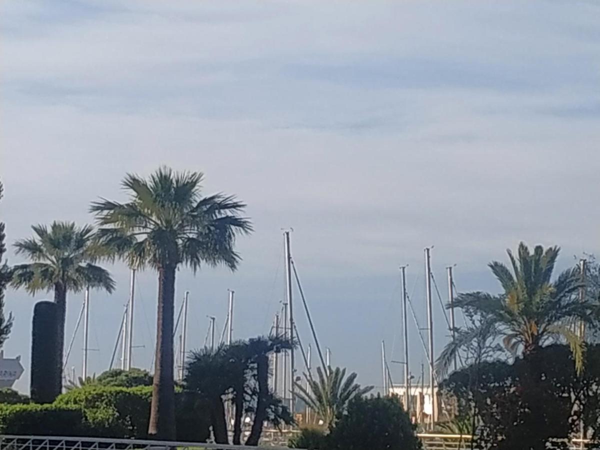 Studio Rez De Jardin Marina Baie Des Anges Villeneuve-Loubet Luaran gambar