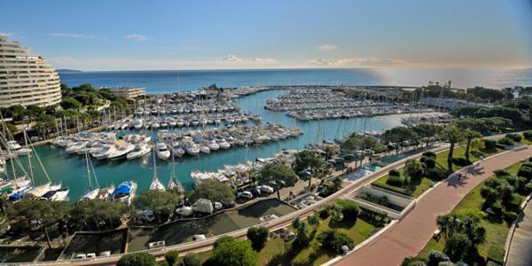 Studio Rez De Jardin Marina Baie Des Anges Villeneuve-Loubet Luaran gambar